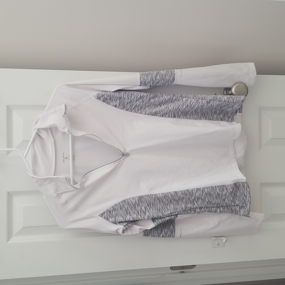 White Pullover